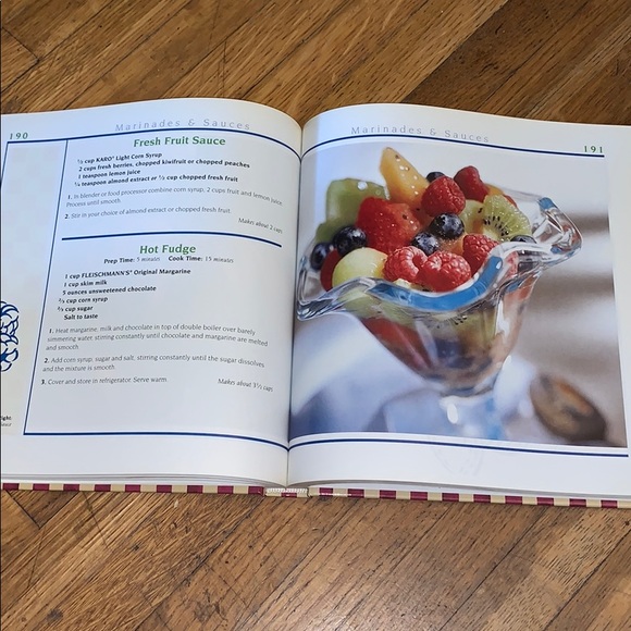 4 Ingredient Cookbook - Picture 6 of 8